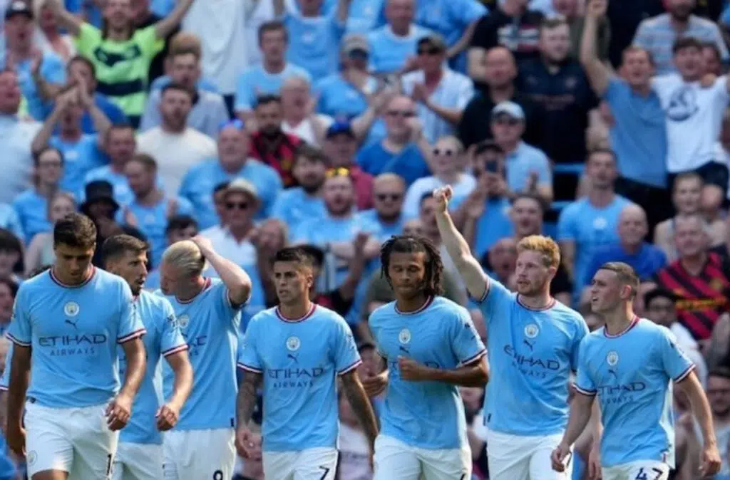 Đội hình Manchester City ăn mừng trong tuần thứ hai của Premier League 2022/23 gặp Bournemouth, Thứ Bảy (13/8/2022)