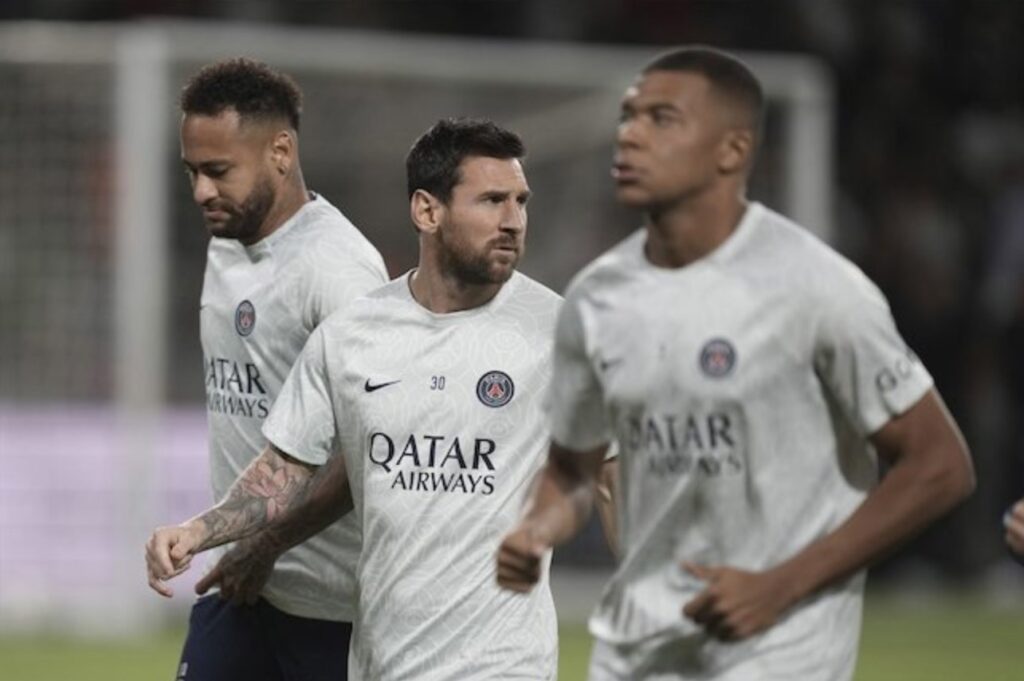 Bộ ba PSG, Neymar, Lionel Messi và Kylian Mbappe (c) Ảnh AP